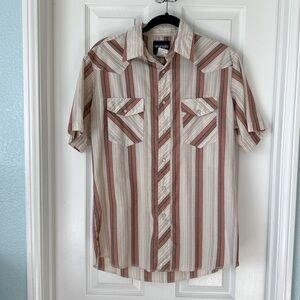Wrangler Men’s Size Medium Short Sleeve Button Up Shirt